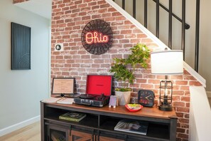 Interior - Perfect Home for Families & Professionals! Porch, yard, fire pit & BBQ. Close to everything. (Troy)