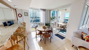 Dining - Shoreline Towers 3036 3 Bedroom Condo (Destin)
