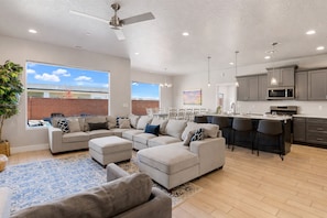 Townhome, 6 Bedrooms | Living area | Smart TV - Zion Adventure 6 Bedroom Townhouse (Hurricane)