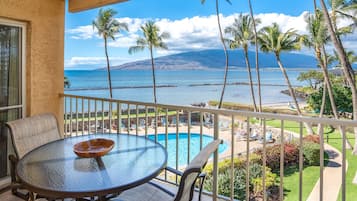 Condo, 2 habitaciones | Restaurante al aire libre