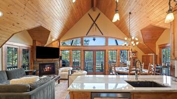 Rumah, 4 kamar tidur | Interior