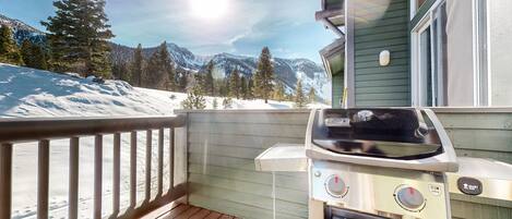 Condo, 3 Bedrooms | Property grounds