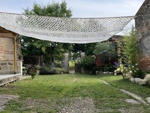 Property grounds - Léontine Guest Room – Canal des Deux Mers by Bike (Lamagistère)