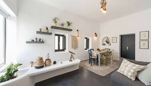 Interior - Dionysos Wine Authentic Stay 2 Bd Santorini Home (Santorini)