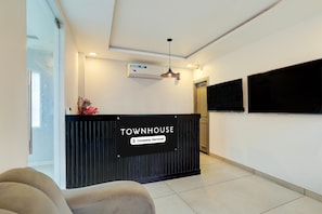 House | Reception
