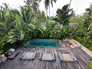 Kolam renang terbuka 