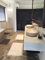 Villa, Garden View | Bathroom | Bathrobes
