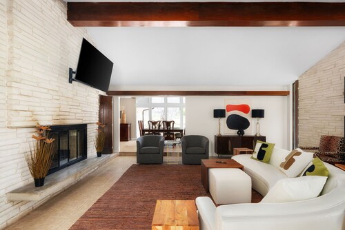 The Mid-Century Modern House - Long Term Available