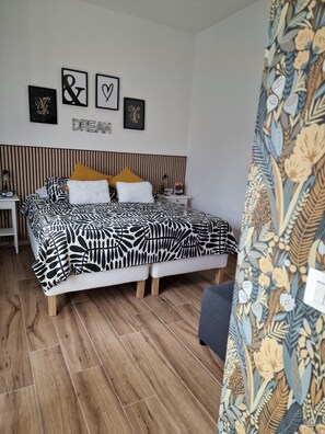 1 bedroom, iron/ironing board, WiFi, bed sheets - Home K&Y Elite 2 (Roma)