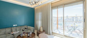 4 BR Apartment in  Sarei Yisrael Jerusalem