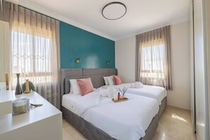 4 Schlafzimmer, Bügeleisen/Bügelbrett, kostenloses WLAN, Bettwäsche