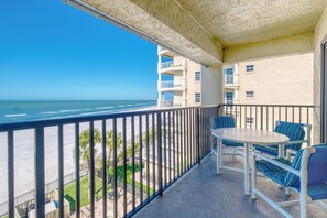 Property grounds - Two Bedroom Two Bath Direct Gulf Front Penthouse (Redington Shores)