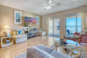 Smart TV - Two Bedroom Two Bath Direct Gulf Front Penthouse (Redington Shores)