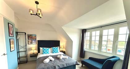Modern Luxury King Room – Southwold