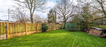 Wood burner, two lounges and a large garden for up to 8 guests
