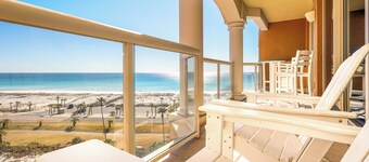 7th-Floor Gulf-Front Sky Home with Bunks, Sleeper & Resort Amenities