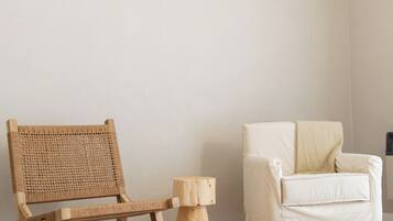 Chambre Double Deluxe, vue cour intérieure | Intérieur