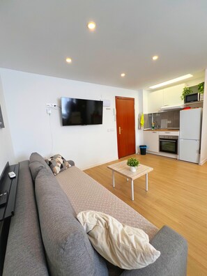 Living area - Congreso Apartment - Central by Residea (Torremolinos)