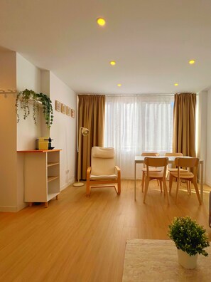 Dining - Congreso Apartment - Central by Residea (Torremolinos)
