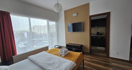 LUCA Apartament is next to Iris Mall.