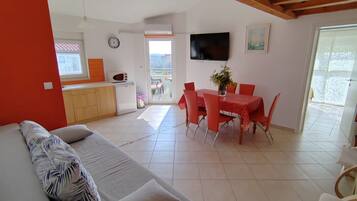 Apartemen ((A4) - TwoBedroom Apartment with Sea ) | Fasilitas properti