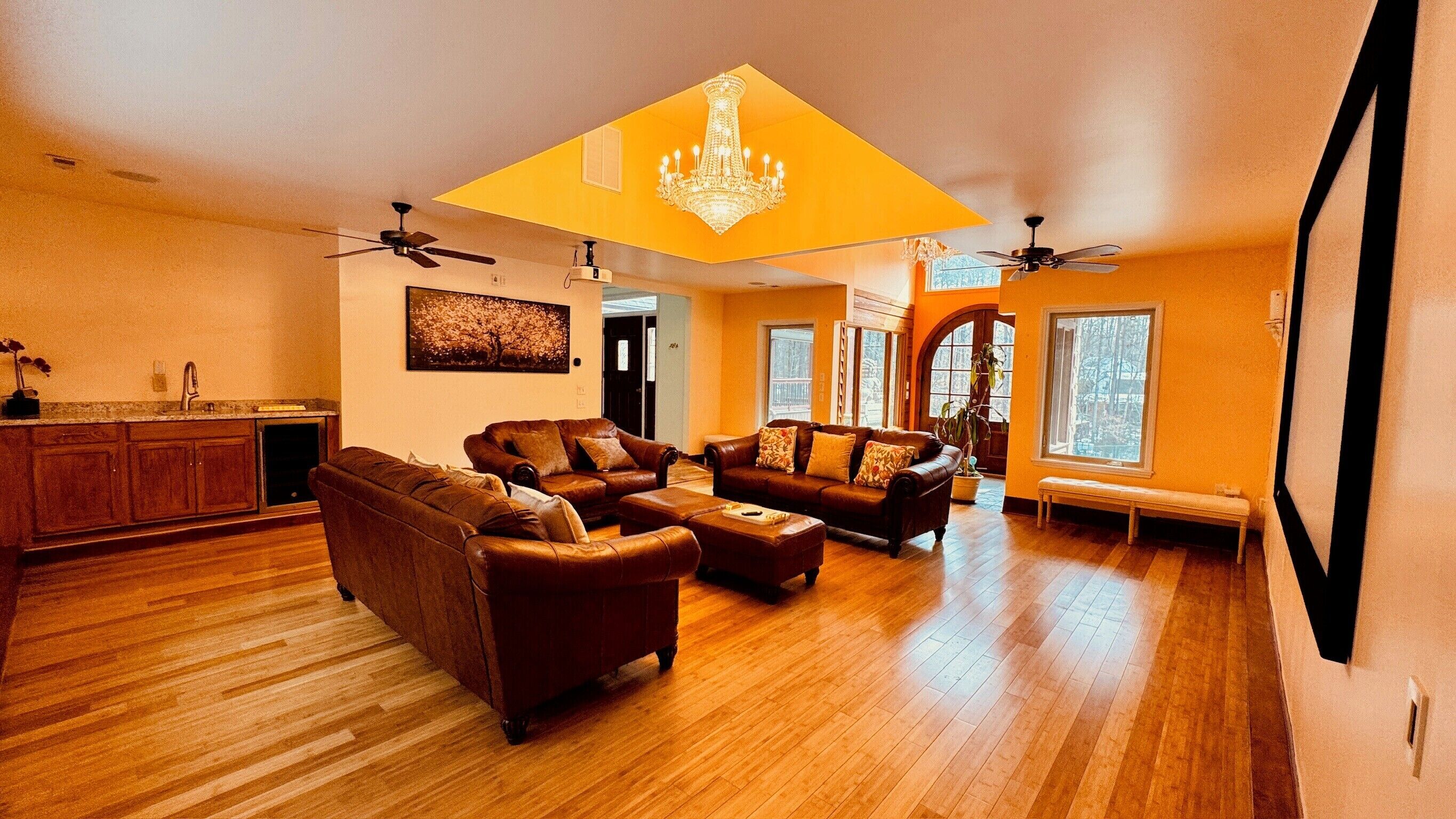 智能电视、壁炉、桌上足球、乒乓球