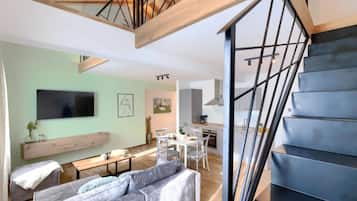 Apartment (Duplex Apartment with Sea View) | Living room | 32-inch flat-screen TV with cable channels