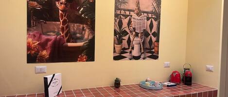 Apartment (1 Bedroom) | Private kitchen | Microwave, espresso maker, electric kettle