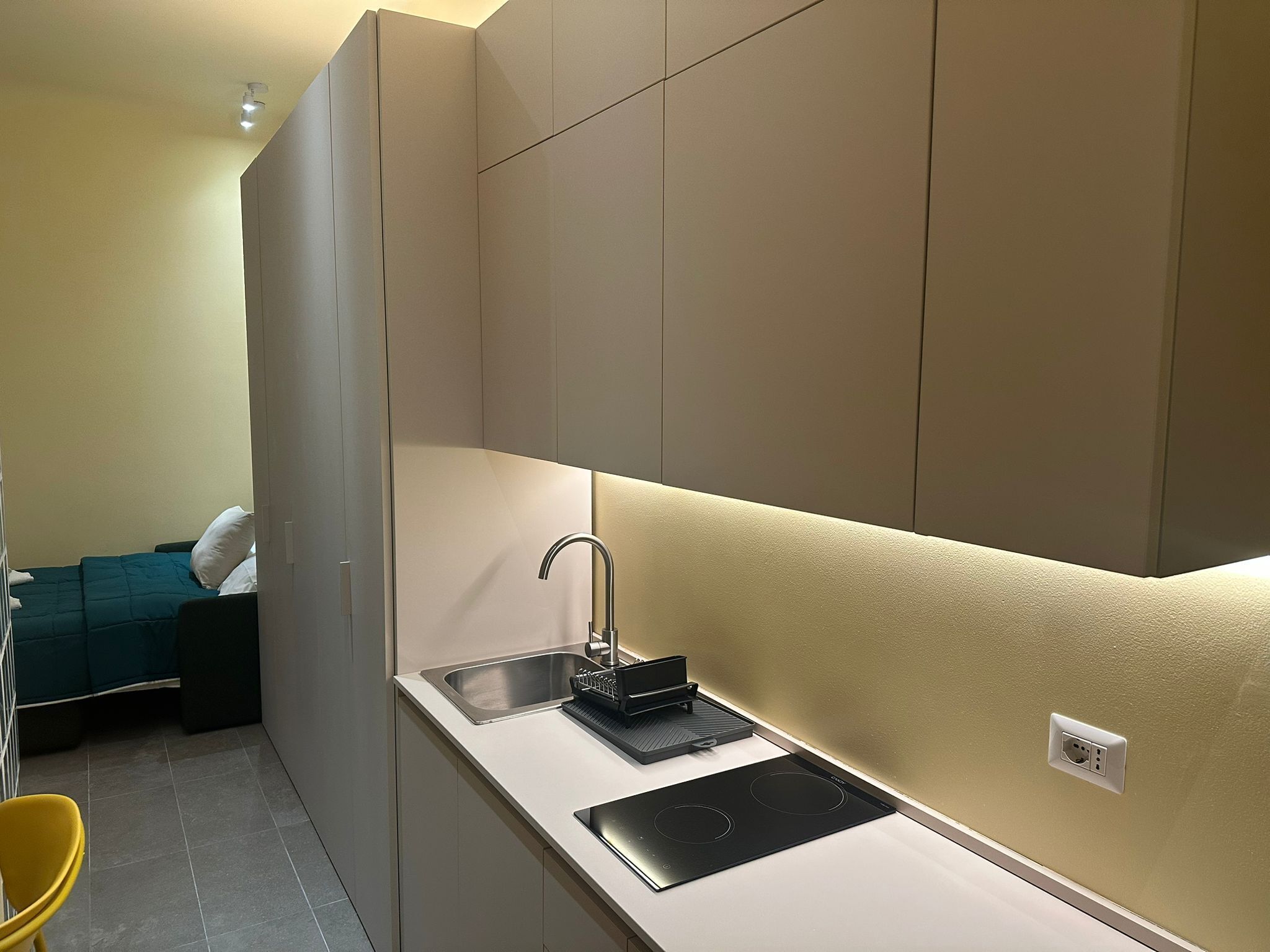 公寓 (1 Bedroom) | 私人廚房 | 微波爐、義式濃縮咖啡機、電熱水壺