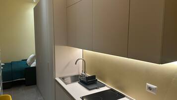 公寓 (1 Bedroom) | 私人廚房 | 微波爐、義式濃縮咖啡機、電熱水壺