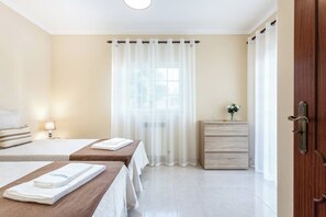3 Schlafzimmer, Bügeleisen/Bügelbrett, kostenloses WLAN, Bettwäsche