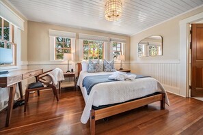 2 slaapkamers, een strijkplank/strijkijzer, gratis wifi, beddengoed