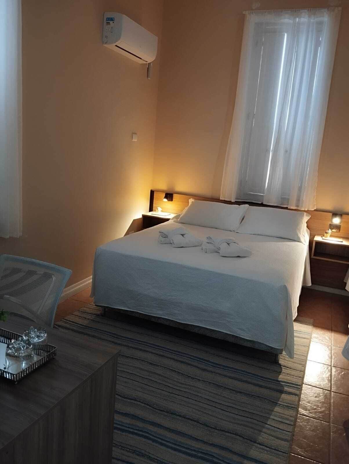 Family Room, City View | Free WiFi