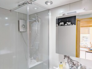 Douche, sèche-cheveux