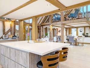 Dining - South Downs Stay - Houghton -  a cottage that sleeps 8 guests  in 4 bedrooms (Houghton)