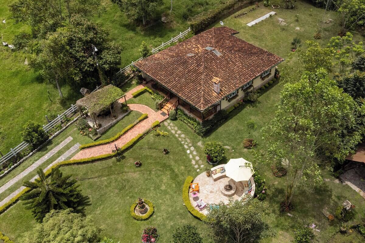 Casa, 3 habitaciones, con acceso para personas discapacitadas, vista al jardín | Exterior