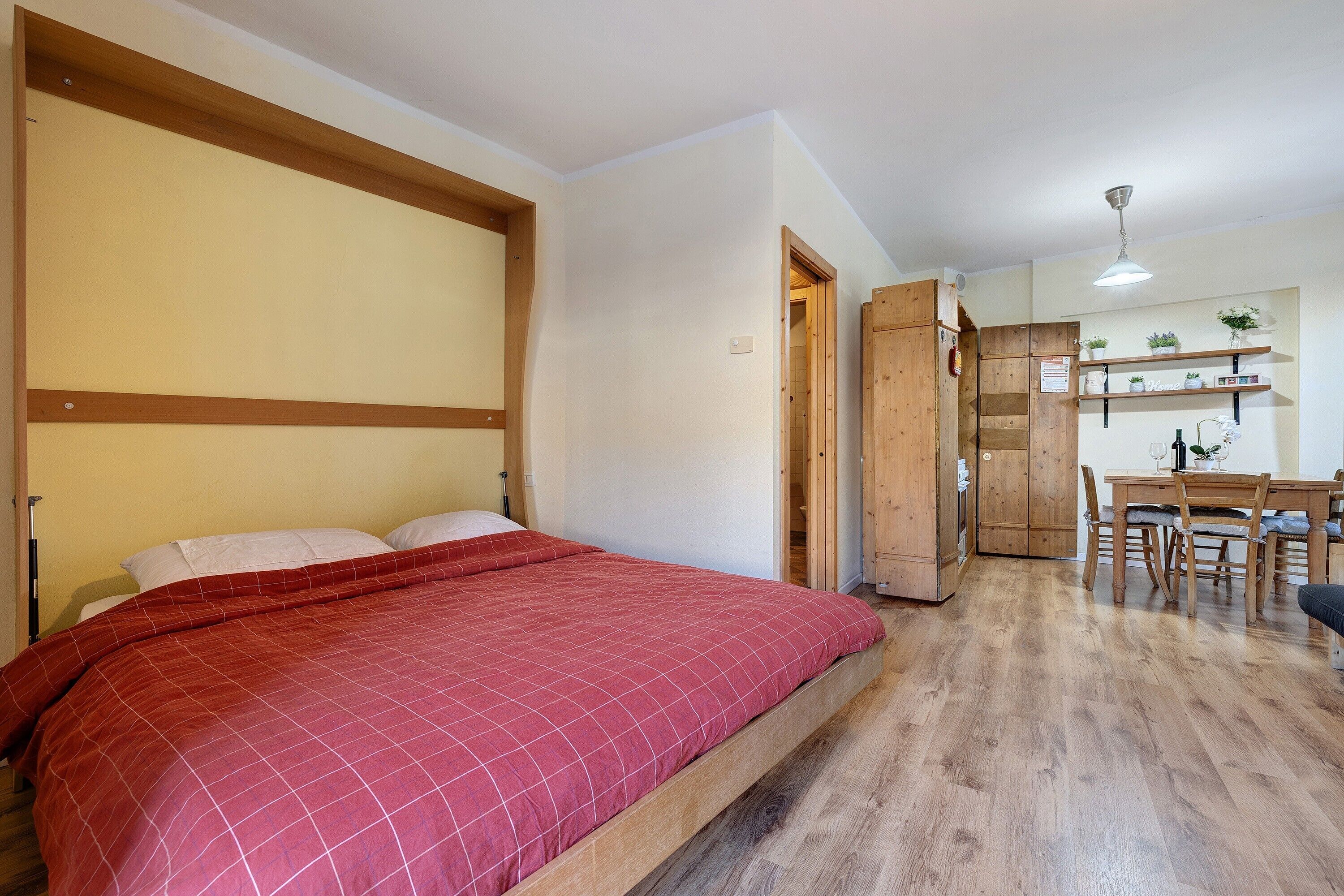 1 室のベッドルーム、WiFi、ベッドシーツ