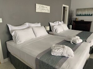 Chambre, 2 chambres, piscine privée, vue sur le jardin | 2 chambres