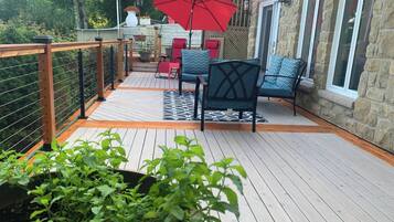 Room, 2 Bedrooms, Private Pool, Garden View | Outdoor dining