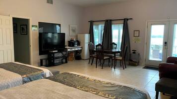 Room, 2 Bedrooms, Private Pool, Garden View | Room amenity