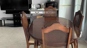 Room, 2 Bedrooms, Private Pool, Garden View | Room amenity