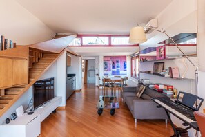 Smart TV - Ibernesi - FromHometoRome (Roma)