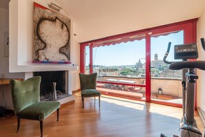 Interior - Ibernesi - FromHometoRome (Roma)