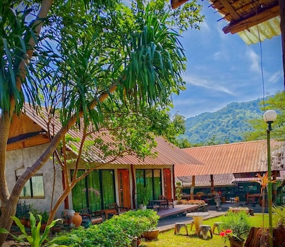 Phakphing Erawan Homestay