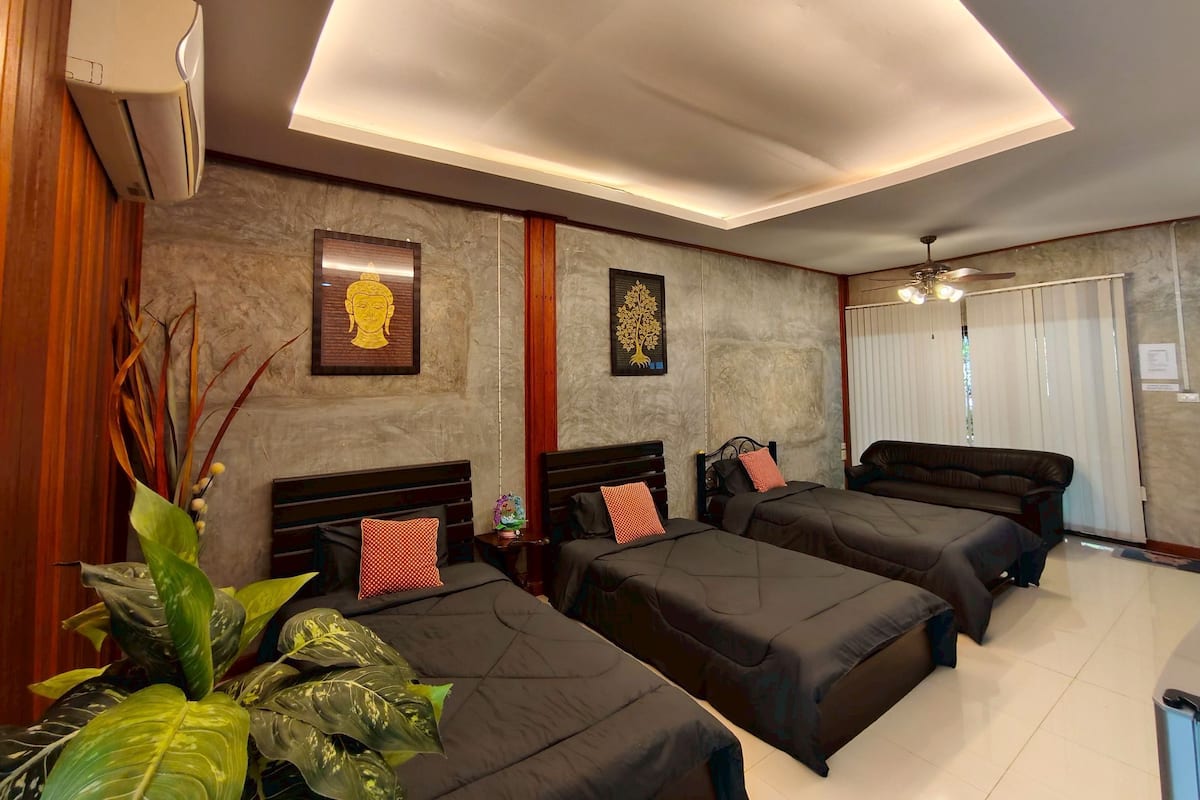 Triple Room, Garden View | Desk, laptop workspace, free WiFi