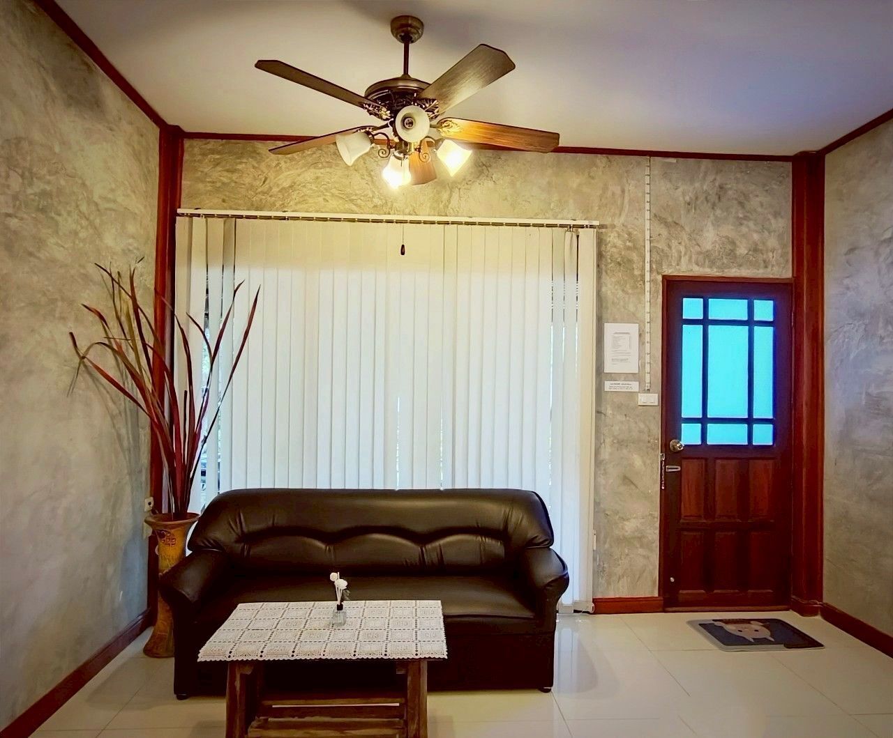 Driepersoonskamer, uitzicht op tuin | Woonruimte