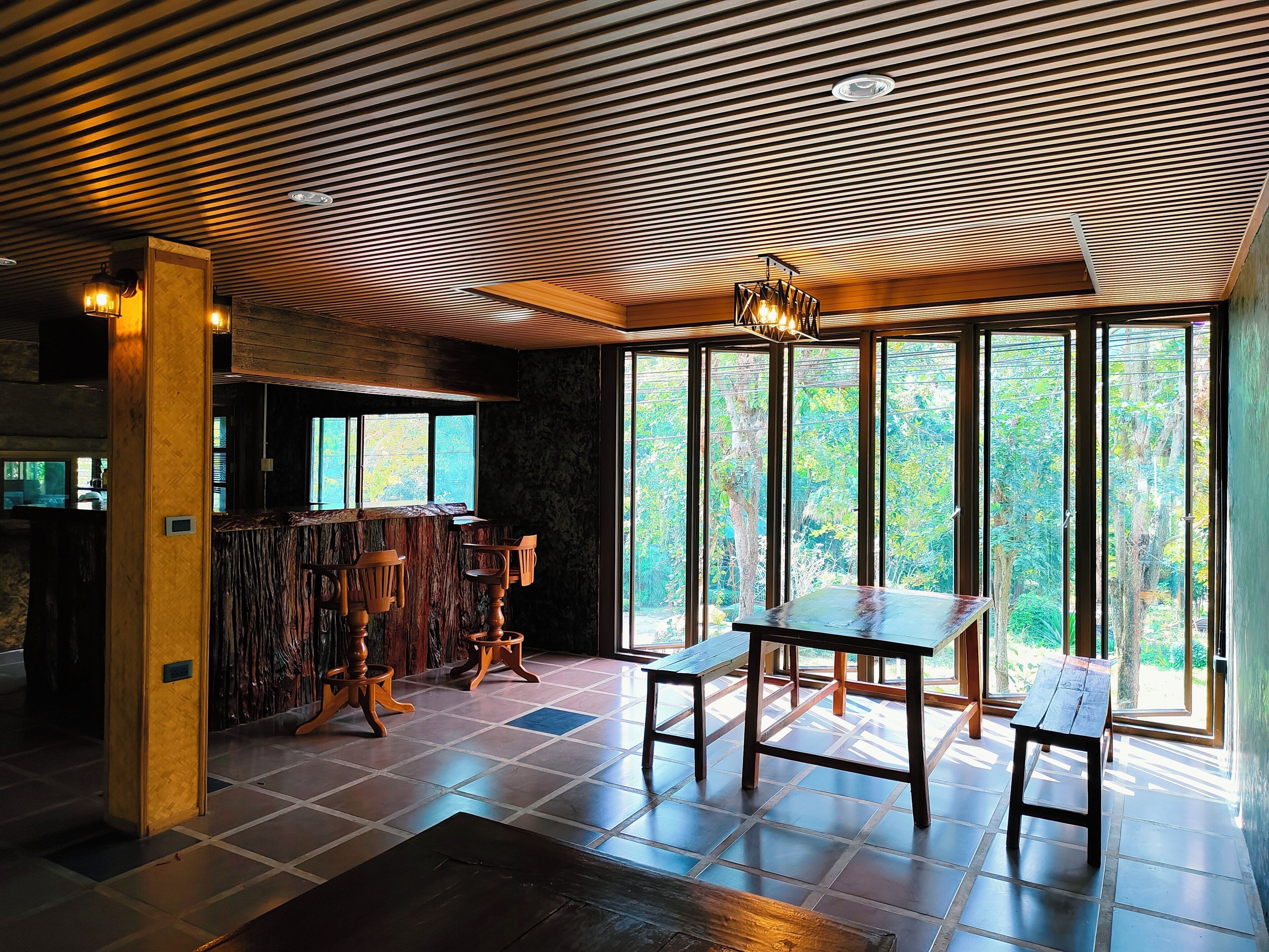 Lunch, dinner served; Thai cuisine, garden views 