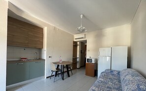 Interior - Cozy apartments for a family vacation within walking distance of the sea (Diano Marina)