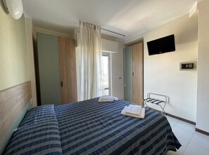 1 bedroom, iron/ironing board, WiFi, bed sheets - Cozy apartments for a family vacation within walking distance of the sea (Diano Marina)