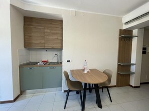 Dining - Cozy apartments for a family vacation within walking distance of the sea (Diano Marina)
